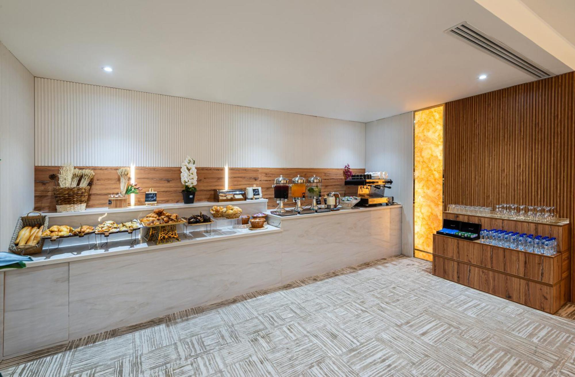 Ross Hotel Riyad Extérieur photo